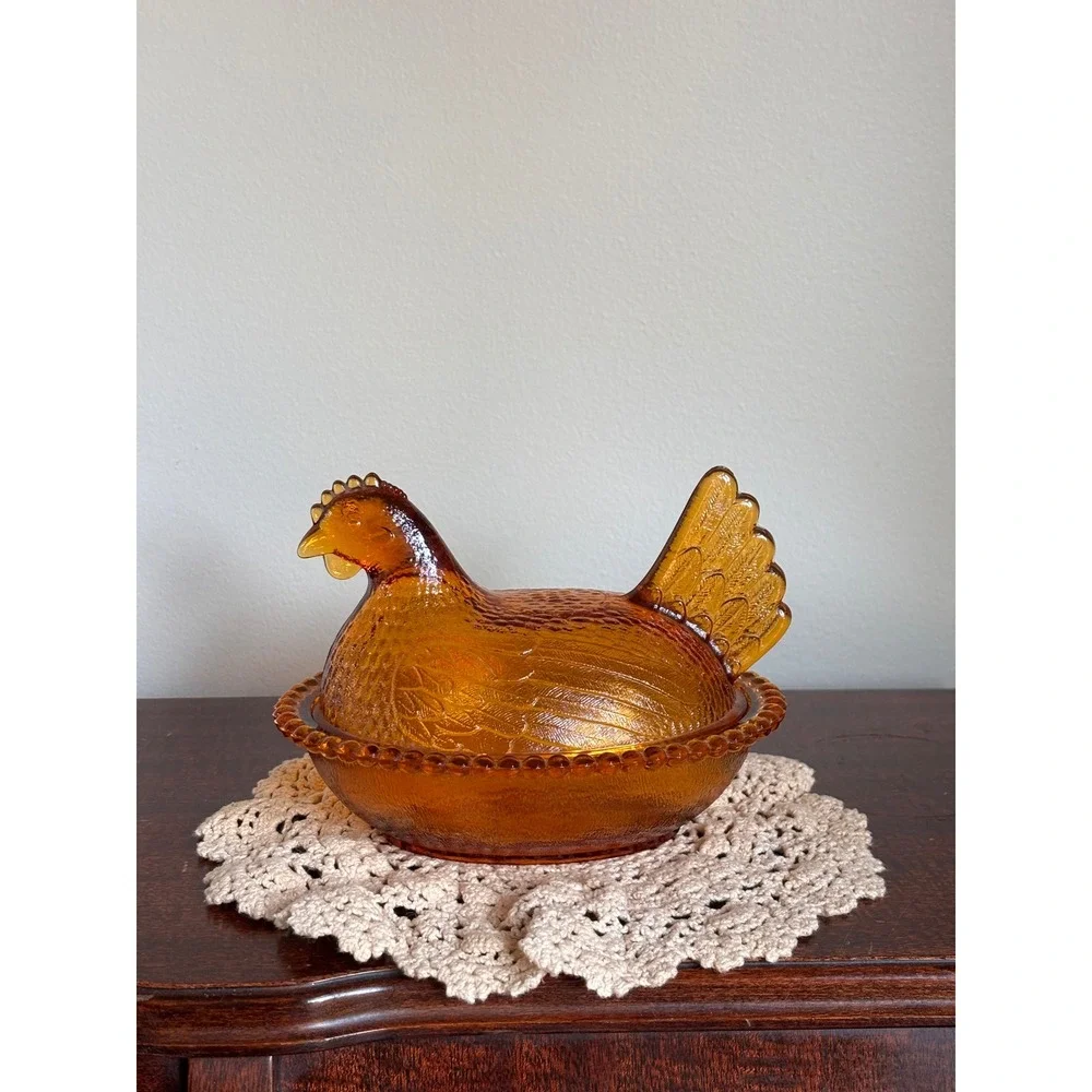 Vintage Indiana Glass 7-inch amber Hen on Nest perfect beaded rim no chips